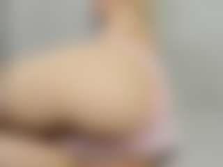 Live cam show with DELAY-LALEA - Genital Piercings on Hubzter Live