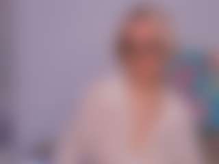 Live cam show with DELAY-LALEA - Genital Piercings on Cam Slut