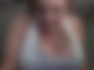 TrixieLynn69's Live Sex Cam Show