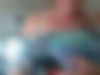 TrixieLynn69's Live Sex Cam Show