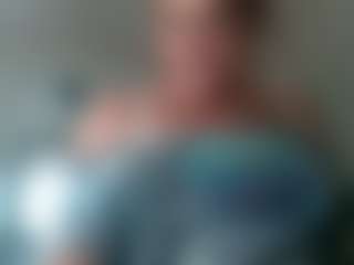 TrixieLynn69's Live Sex Cam Show