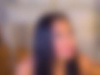 Live cam show with 👄 CALL ME LOANA 👄 - Facial Piercings on CamwithHer