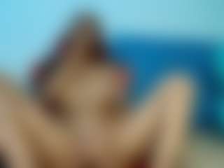 Live cam show with Joha-15 - Ass Bouncing on Free Soda