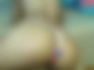 Live cam show with Joha-15 - Athletic White on anonymated.com | colombia