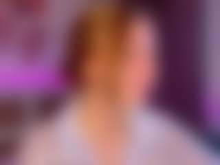 Live cam show with LunaXBaddie - Brown Hair on Latina Girls