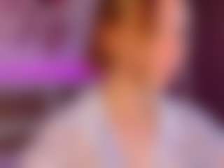 Live cam show with LunaXBaddie - Gray Eyes on friskycurves.com
