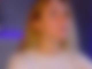 Live cam show with LunaXBaddie - Gray Eyes on CamwithHer