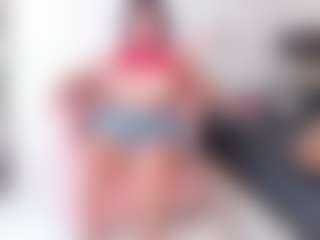 Live cam show with abigail-johnson - Granny Squirt on Camiplay Live