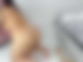 Live cam show with abigail-johnson - Nipple Piercings on Free Soda