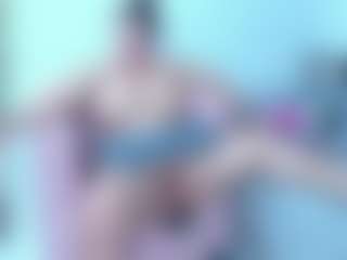 Live cam show with abigail-johnson - Striptease Granny on SmokeAndPoke