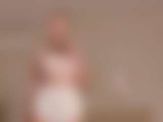 Live cam show with AliceFlare - Thin on Camsoda