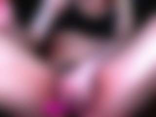 loisfer28's Live Sex Cam Show