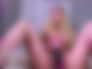 Live cam show with MarqueriteWieberg - Dominant on sexylive.show