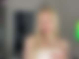 Live cam show with MarqueriteWieberg - Oil on Livezox