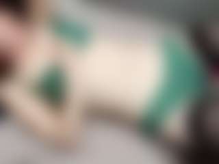 Live cam show with RosauraGalam - College on instabang