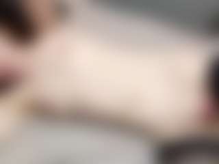 Live cam show with RosauraGalam - Upskirt on Camming Site