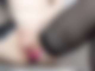 Live cam show with RosauraGalam - Granny on TastyBlacksLive