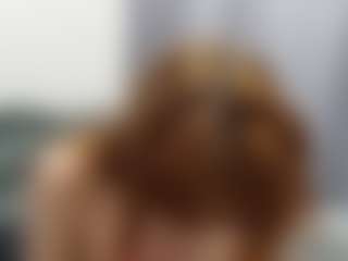 Live cam show with RosauraGalam - Brown Hair on googirlz