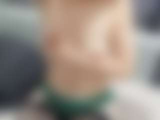 Live cam show with RosauraGalam - Ebony on friskycurves.com | georgia