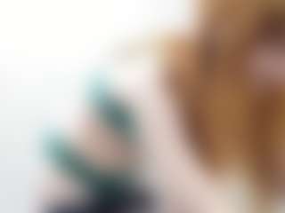 Live cam show with RosauraGalam - Brown Hair on googirlz