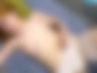 Live cam show with RosauraGalam - Amateur on Camming Site