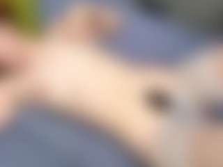 RosauraGalam's Live Sex Cam Show