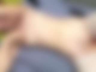 RosauraGalam's Live Sex Cam Show
