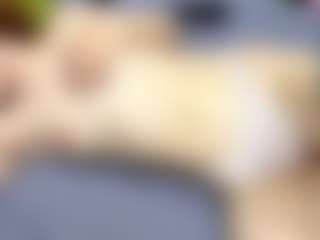 RosauraGalam's Live Sex Cam Show
