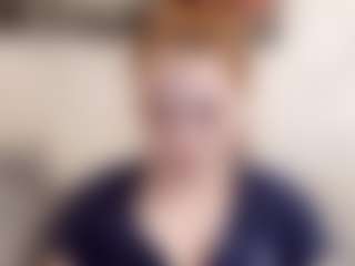 Live cam show with RosauraGalam - Squirt on TeamSkeetLive