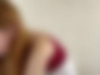 Live cam show with RosauraGalam - Ass Bouncing on CamClone