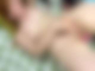 RosauraGalam's Live Sex Cam Show