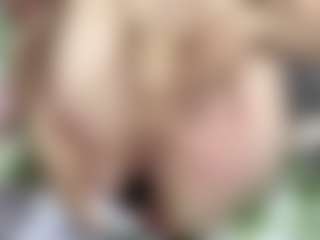 Live cam show with RosauraGalam - Granny Dildo on SxyPornLive