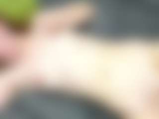 RosauraGalam's Live Sex Cam Show