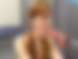 Live cam show with RosauraGalam - Red Hair Squirt on Livezox