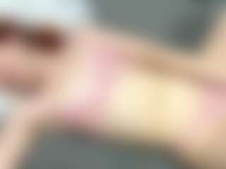 RosauraGalam's Live Sex Cam Show