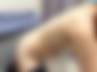 RosauraGalam's Live Sex Cam Show