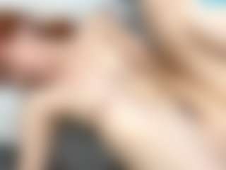 RosauraGalam's Live Sex Cam Show