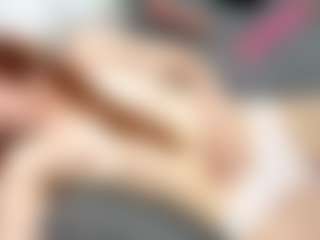 RosauraGalam's Live Sex Cam Show