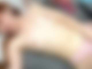 RosauraGalam's Live Sex Cam Show