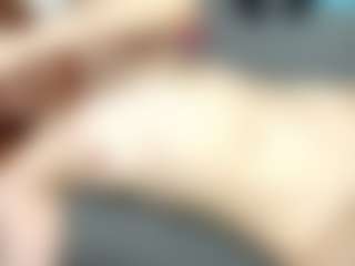 RosauraGalam's Live Sex Cam Show