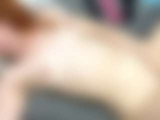 Live cam show with RosauraGalam - Tease on Fling VIP Chat