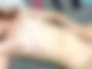 Live cam show with RosauraGalam - Public Ebony on fapnchat