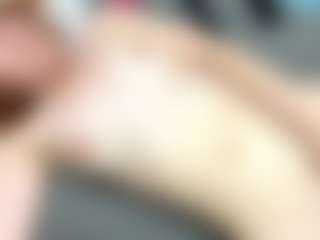 RosauraGalam's Live Sex Cam Show