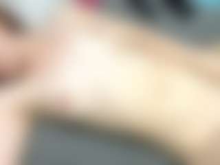 Live cam show with RosauraGalam - Tease Red Hair on AdultVida.com