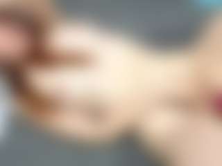 RosauraGalam's Live Sex Cam Show