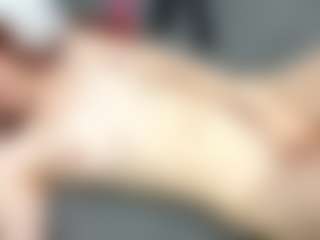 Live cam show with RosauraGalam - Facial Piercings on Camsoda