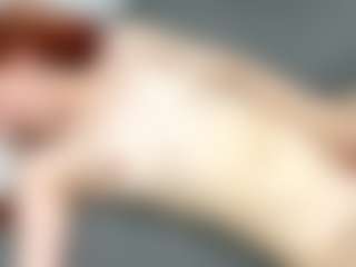 Live cam show with RosauraGalam - Bedroom Black on Camsoda | germany