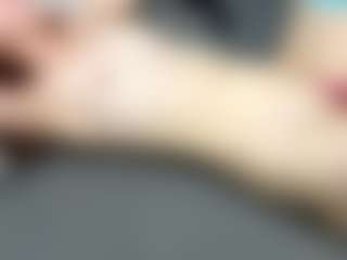 RosauraGalam's Live Sex Cam Show