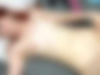 RosauraGalam's Live Sex Cam Show
