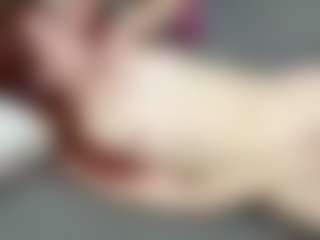 Live cam show with RosauraGalam - Young Adult on Milfs Live